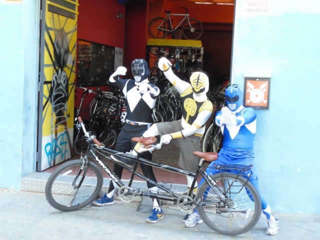 Disfrazados con el tandem